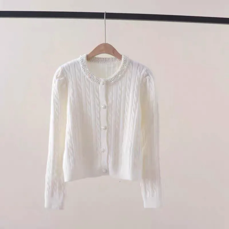 Женский вязаный кардиган с круглым вырезом длинным рукавом и жемчужинами