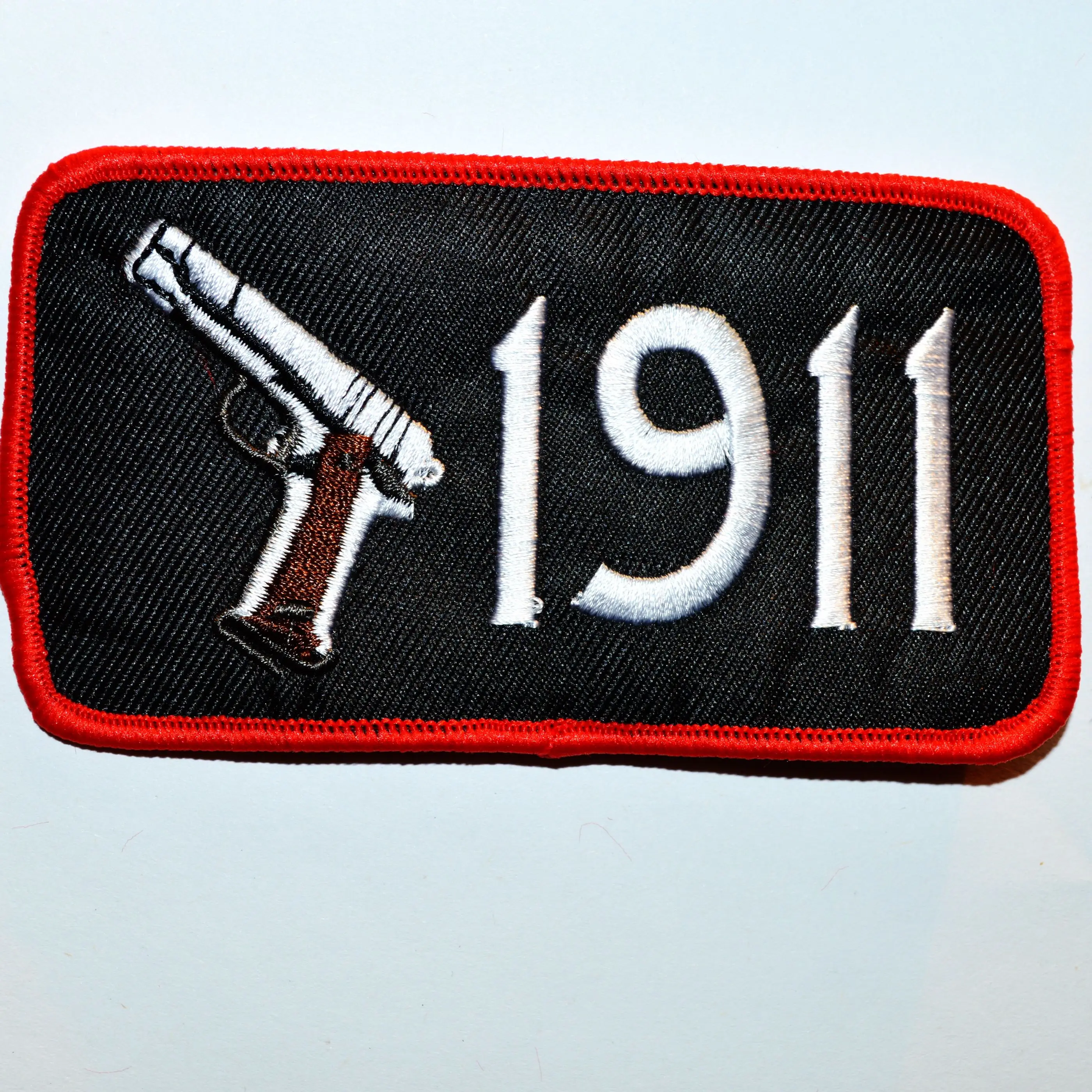 

1911 PISTOL PATCH GUN EMBLEM 2nd AMENDMENT SEMI-AUTOMATIC embroidered iron-on Sewing Hippie Encanto ワッペン