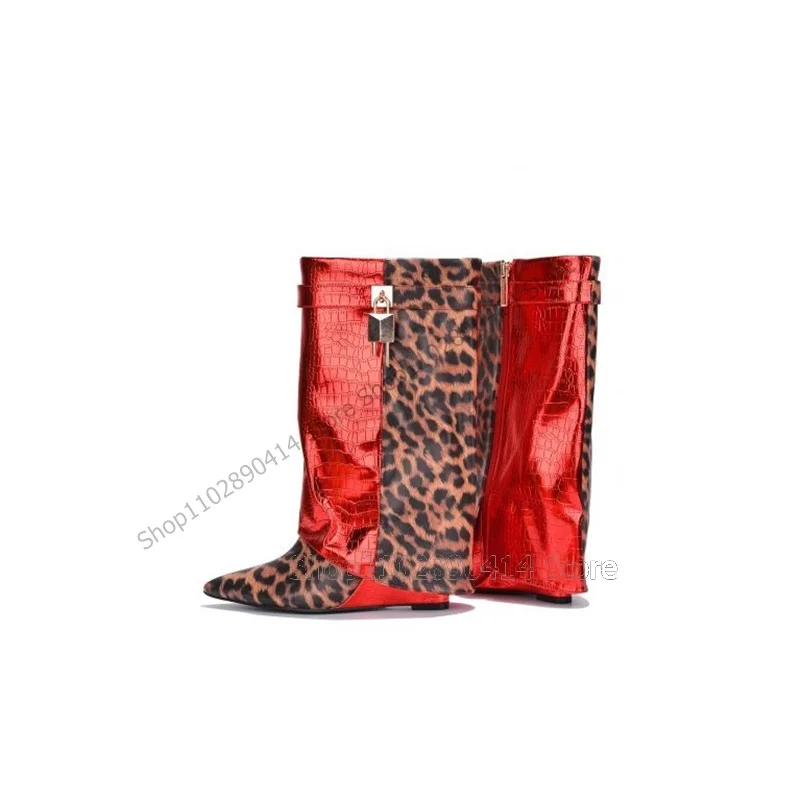 Женские ботинки с леопардовым принтом острым носком на танкетке