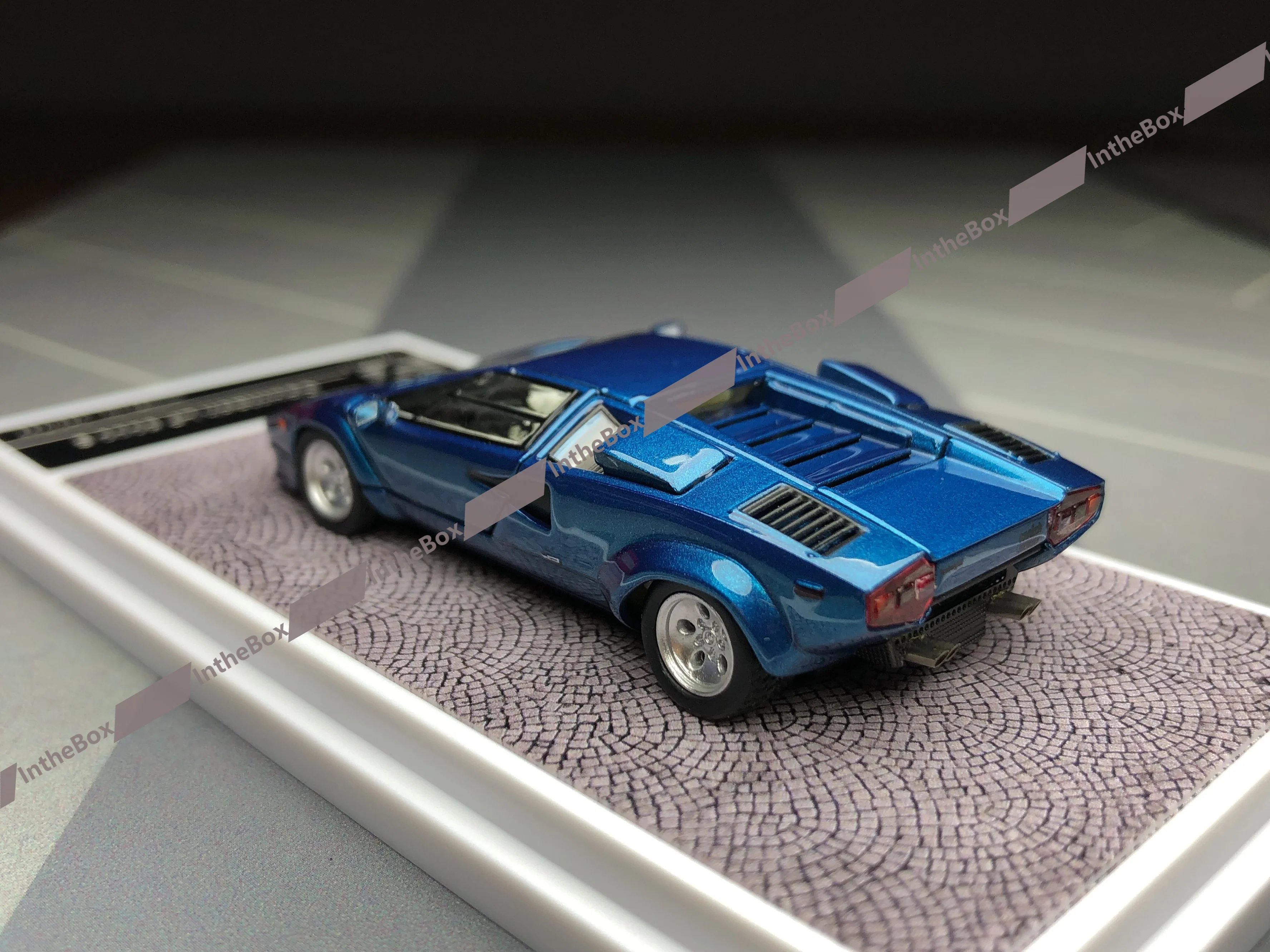 FindClassically FY Countach LP5000 QV Blue 1:64 Литая под давлением модель автомобиля Коллекция