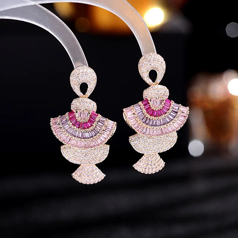 

Fashion Heavy Industry Color Cz Skirt Earrings for Women Three-dimensional Gradient Pink Fan-shaped Earrings Wedding Gift