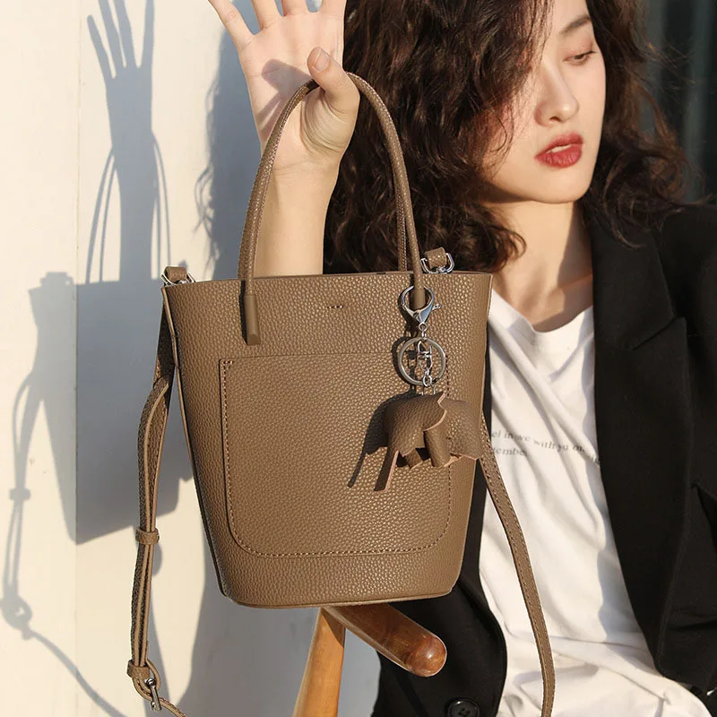 

2022 Women's Bucket Genuine Leather Vintage Crossbody Shoulder Bag Women Top-handle Handbag Daily Fashion Totes For Trave