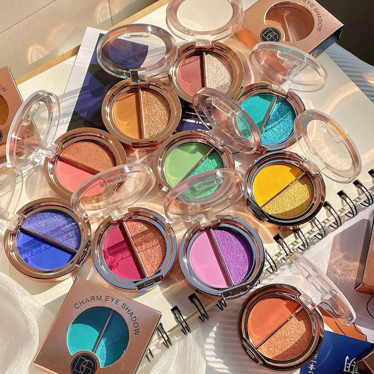 

BEAUTY GLAZED Macaron Two-tone Eyeshadow Makeup Stage Makeup INS Style Student Makeup Pearlescent eye glitter eye shadow
