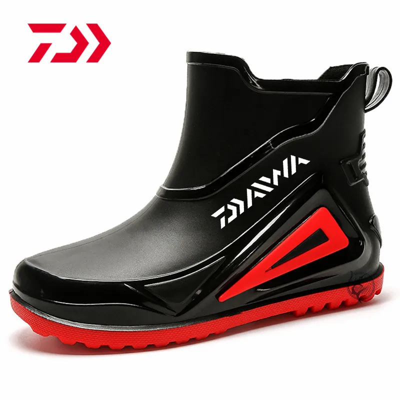 

2023 New DAIWA Men's Fishing Wading Shoes Outdoor Anti-skid Mountaineering Shoes Durable Fishing Shoes River Fishing Rain Boots