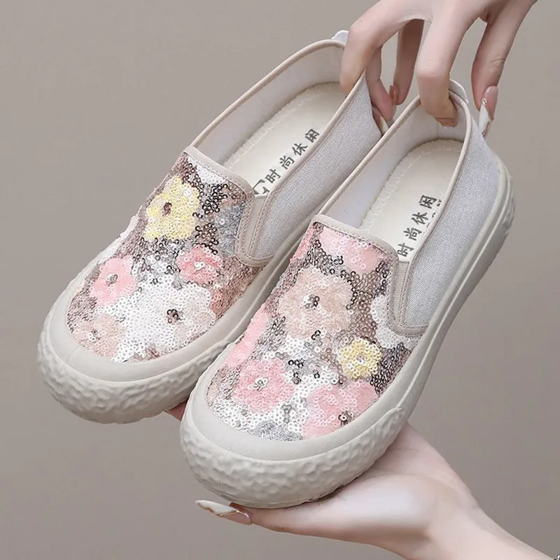 Блестящая женская обувь с цветочным рисунком