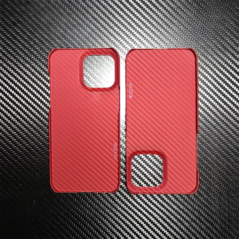 Айфон 14 в красном чехле. Ares чехол k-doo 14 pro max фиолетовый. Карбоновый чехол 14 pro max. Айфон 14 темно красный. Чехол 14 про макс карбон.