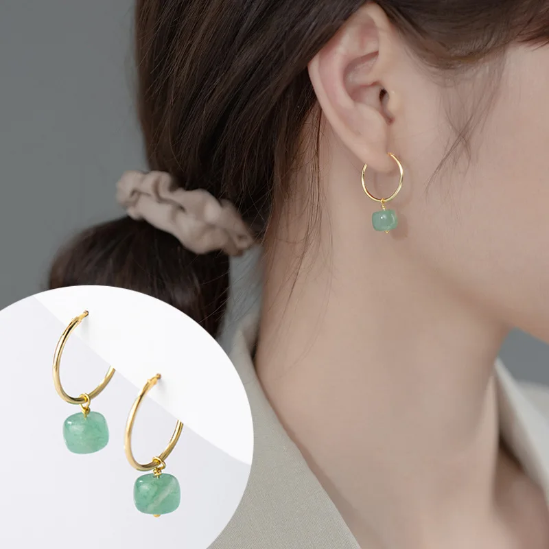 

Серьги-кольца женские из серебра 925 пробы с зелеными кристаллами