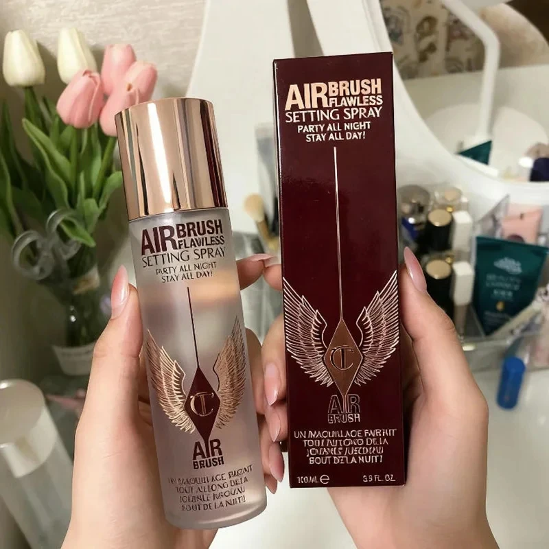 Фото Тени для век Charlotte Tilbury: пигментированные, гладкие, с эффектом аэрографии, матирующие, увлажняющие, стойкие, сглаживающие поры, идеальная основа под макияж №3