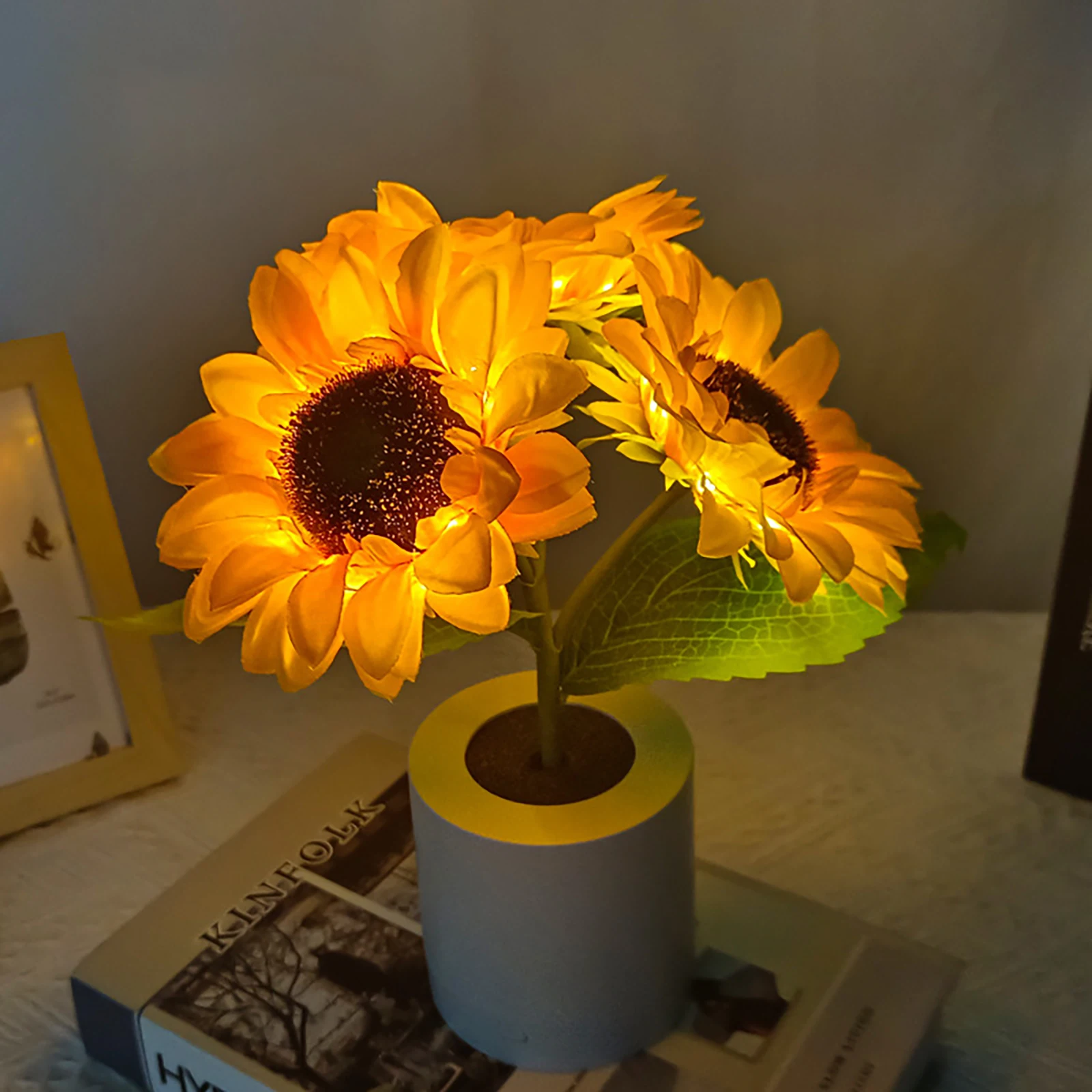 

LED Sunflowers Night Light Artificial Flower Table Lamp Atmosphere Lamp Flower Night Lamp for Bedroom Bedside Room Decoration