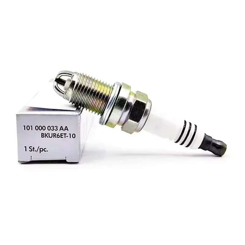 Фото 101000033AA BKUR6ET10 Свеча зажигания для Skoda Superb Volkswagen Sharan Beetle Magotan Golf Audi A4 Seat Leon Ibiza 1.4L 1.8L 2.0 L №2