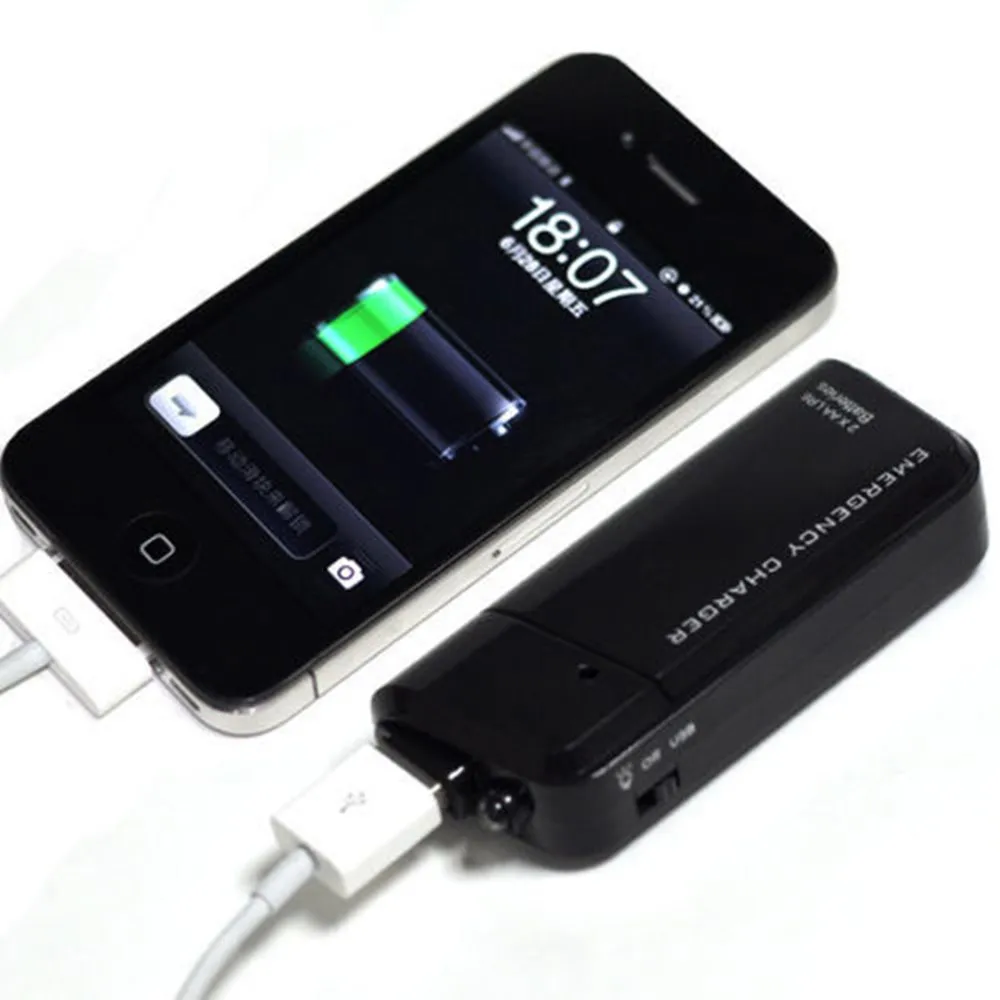 Фото Портативное аварийное зарядное устройство USB с двойной батареей AA-Новинка №1