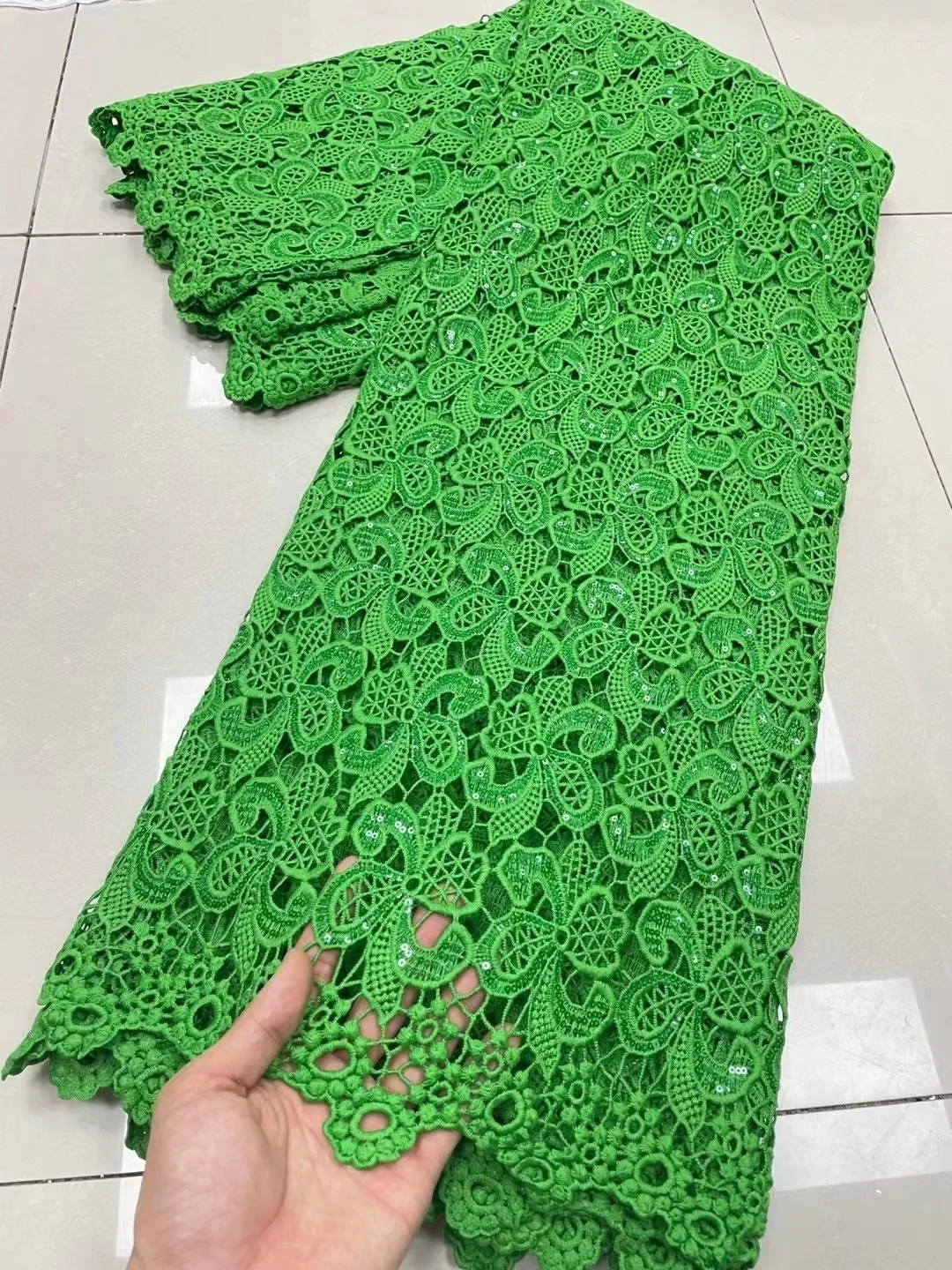 Latest Design African Cord Guipure Lace Fabric Green Nigerian Sequins 2023 High Quality French Water Soluble Lace For Wedding  E