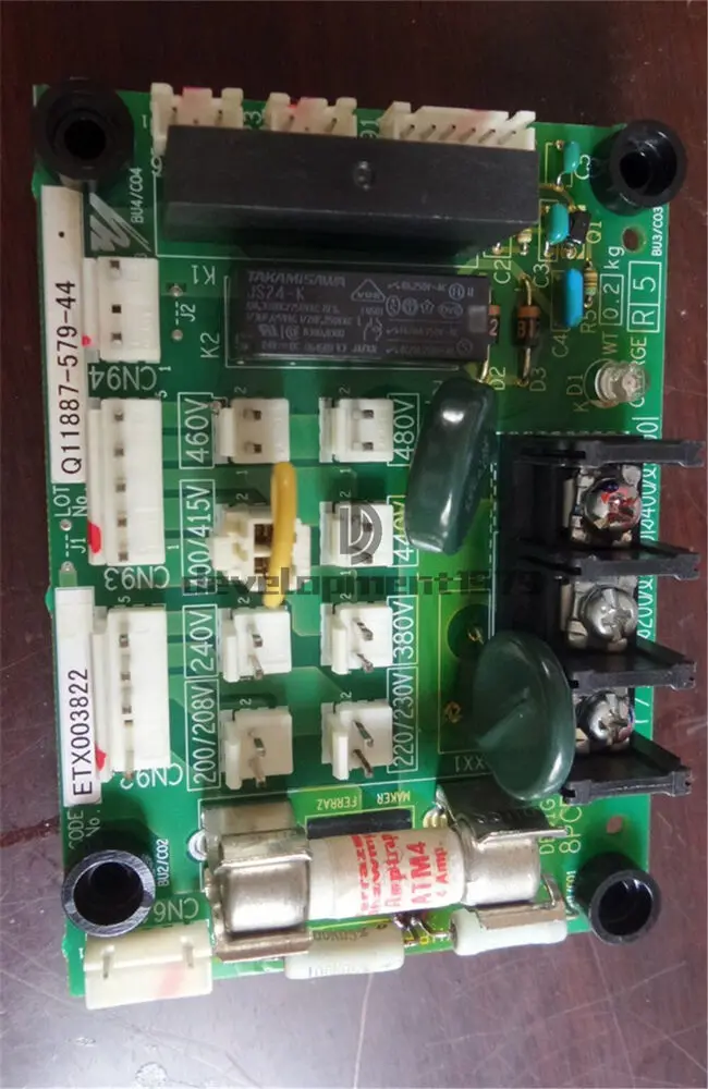 

One used ETX003822 ETX003830 ETX003812 ypct31437-2d Yaskawa converter board