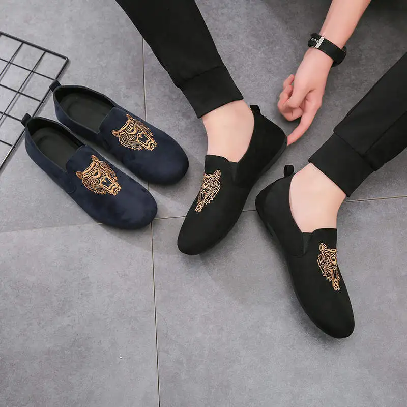 

Comforters Running Tennis Designer Luxury 2022 Men's Sports Shoes Brands Luxury Brand 2022 Lights Sneakers Basket Sport Tennis