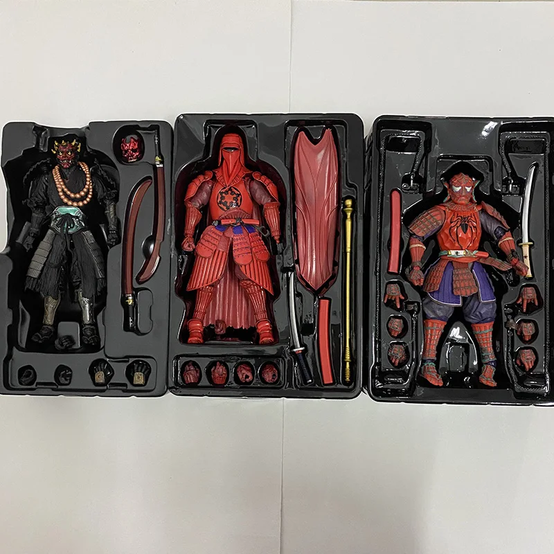 Фигурка самурая из фильма Звездные войны |