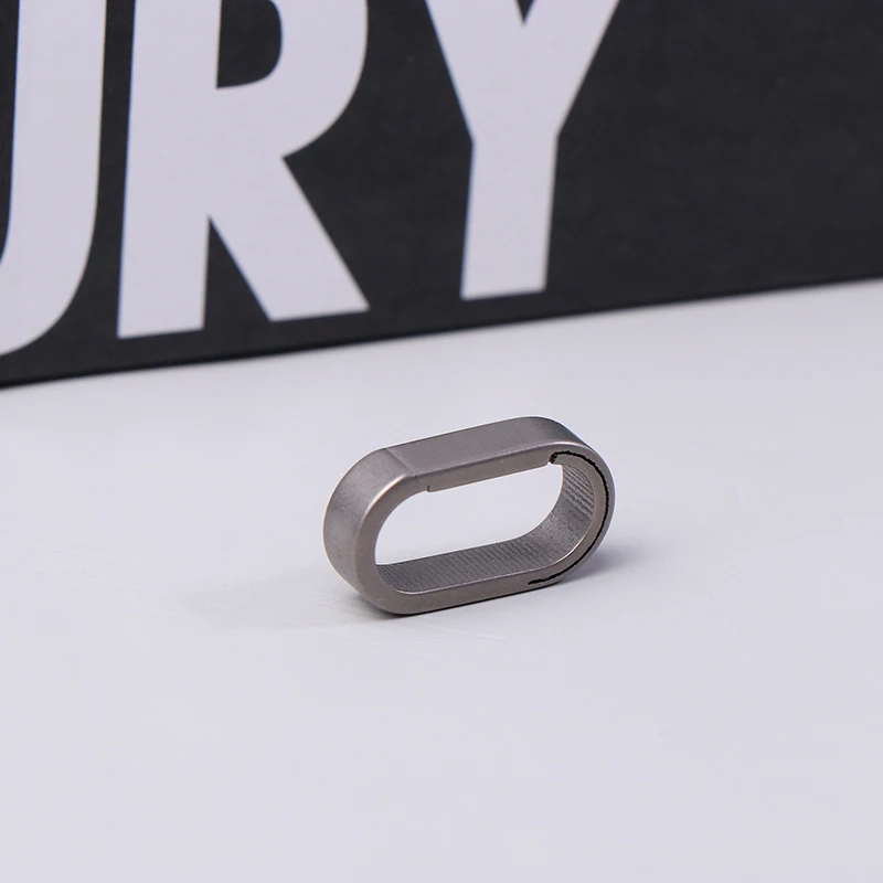 1 шт. Универсальный мини-брелок для ключей из титанового сплава