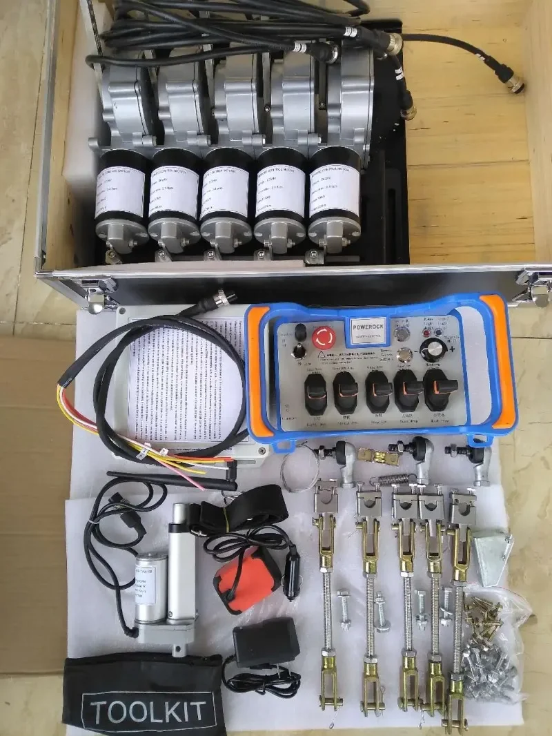 Yantai Baicai 5 двигателей беспроводной автокран пропорциональный пульт