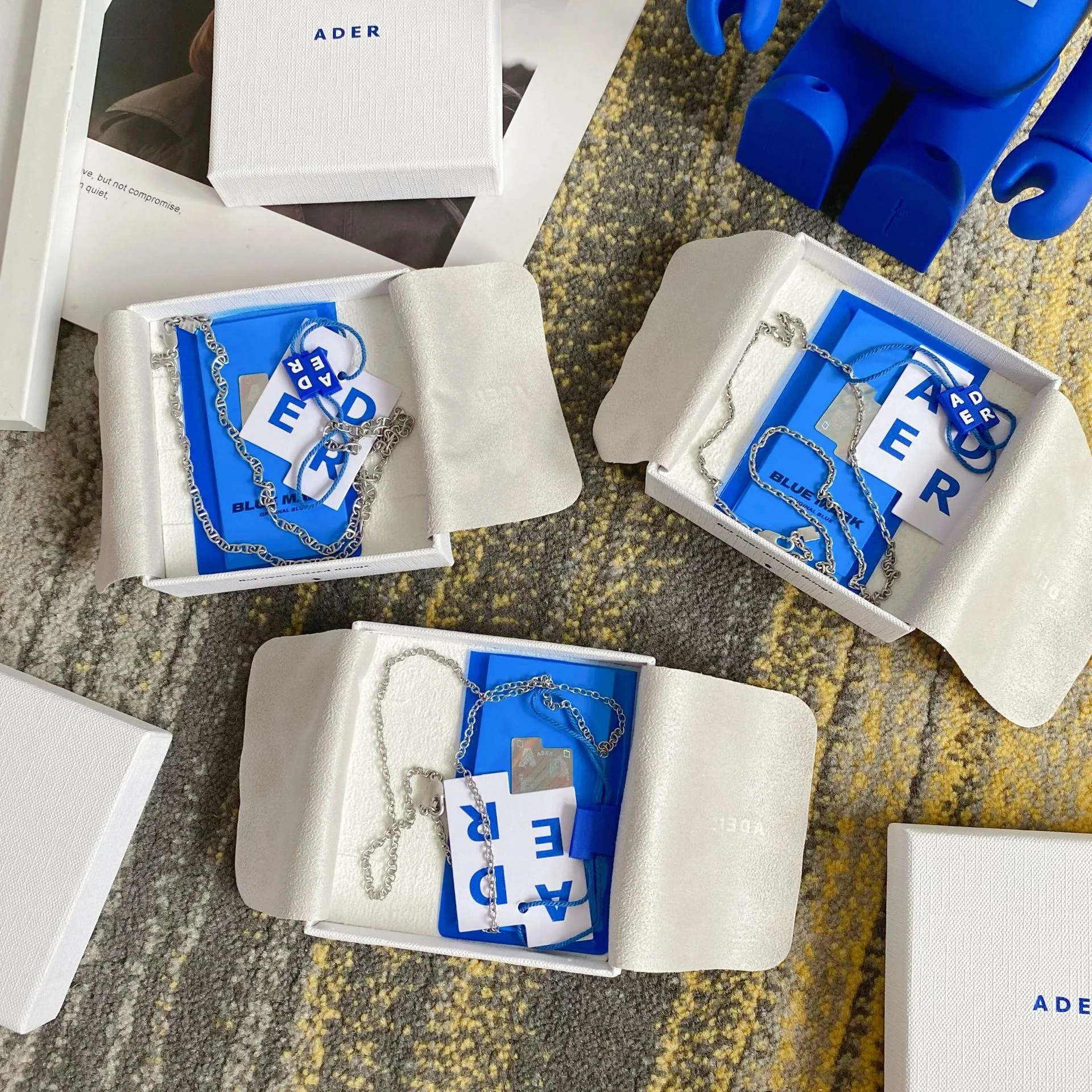 

Цепочка с тремя цепочками для мужчин и женщин, простая бижутерия с серебряным покрытием, модное индивидуальное ожерелье с ошибками