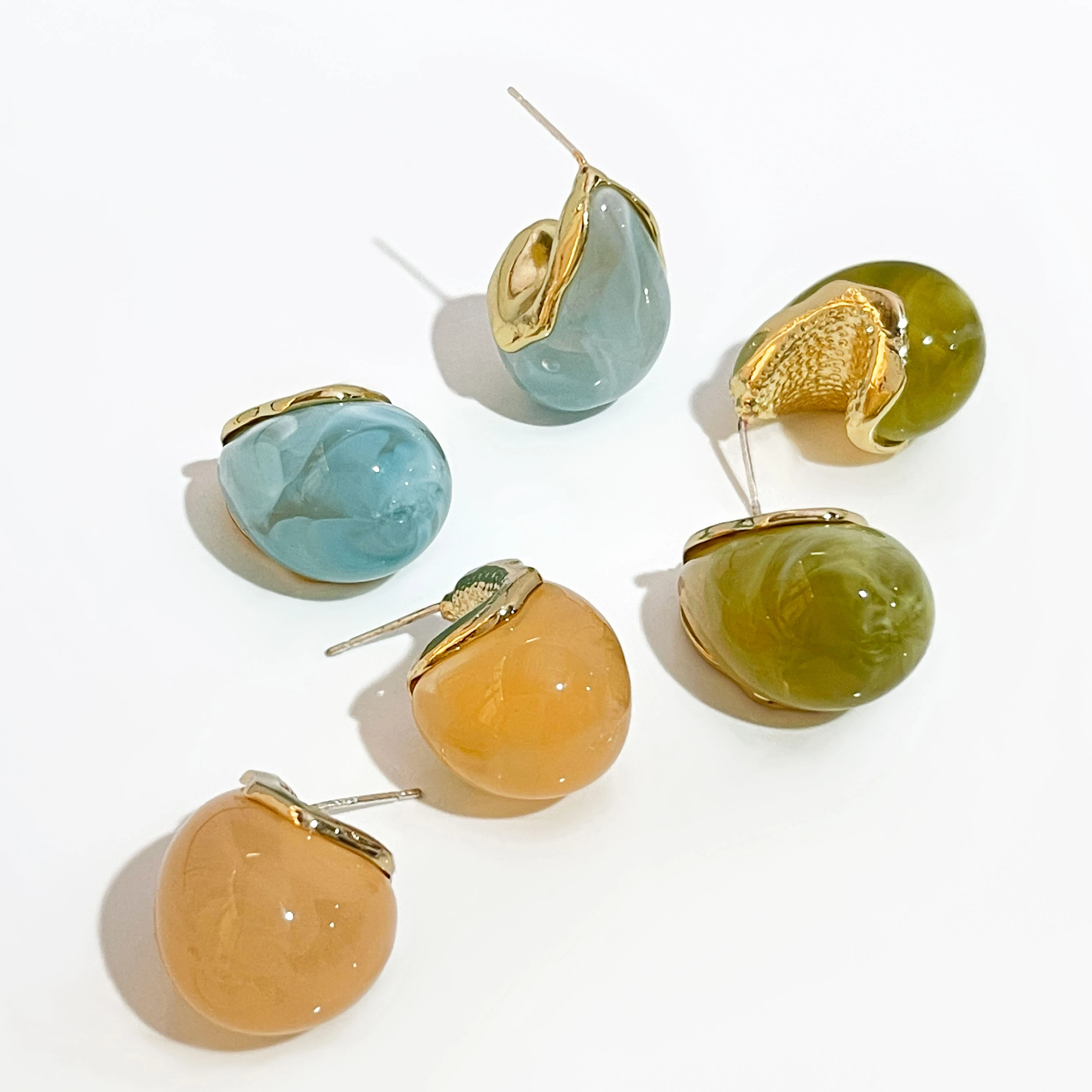 

Peri'sBox Boho Candy Color Water Drop Resin Chunky Stud Earring Multicolor C Shaped Earring For Women Daily Jewellery