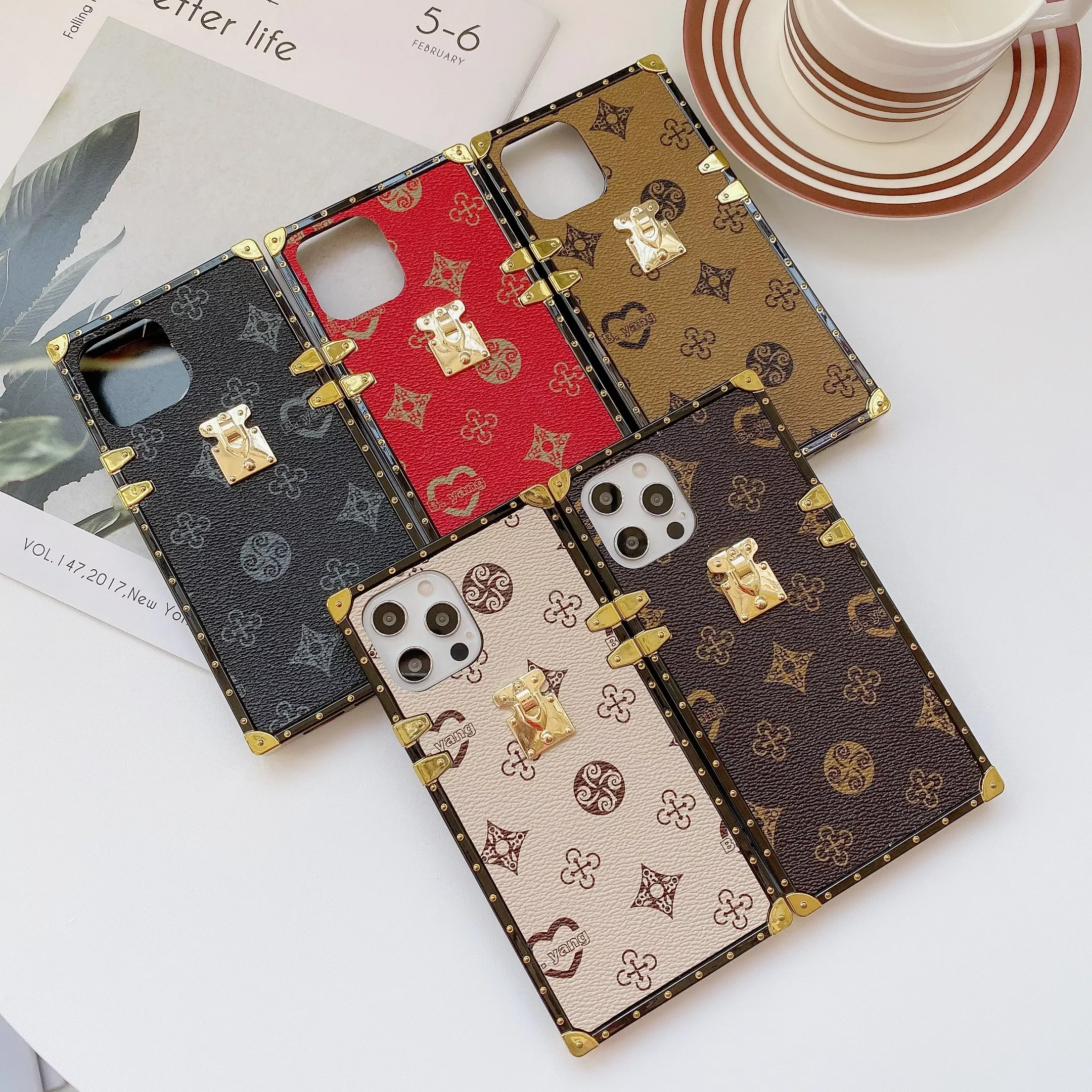 

Luxury Brand Square Leather Phone Case Fashion Glitter Soft Silicone Case for IPhone 12 11 Pro MAX X XS XR 6S 7 8 Plus SE 2020