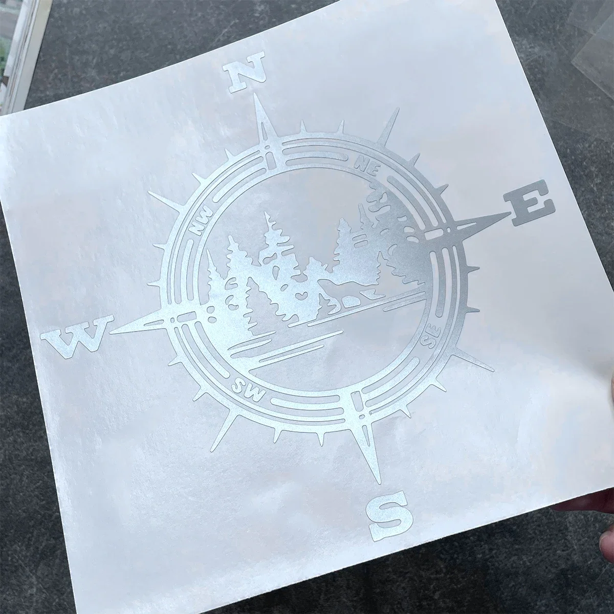 Джунгли Приключения Компас Светоотражающие виниловые наклейки для автомобиля Motos Топливный бак Переднее лобовое стекло Шлем Мотоциклы Аксессуары Наклейка