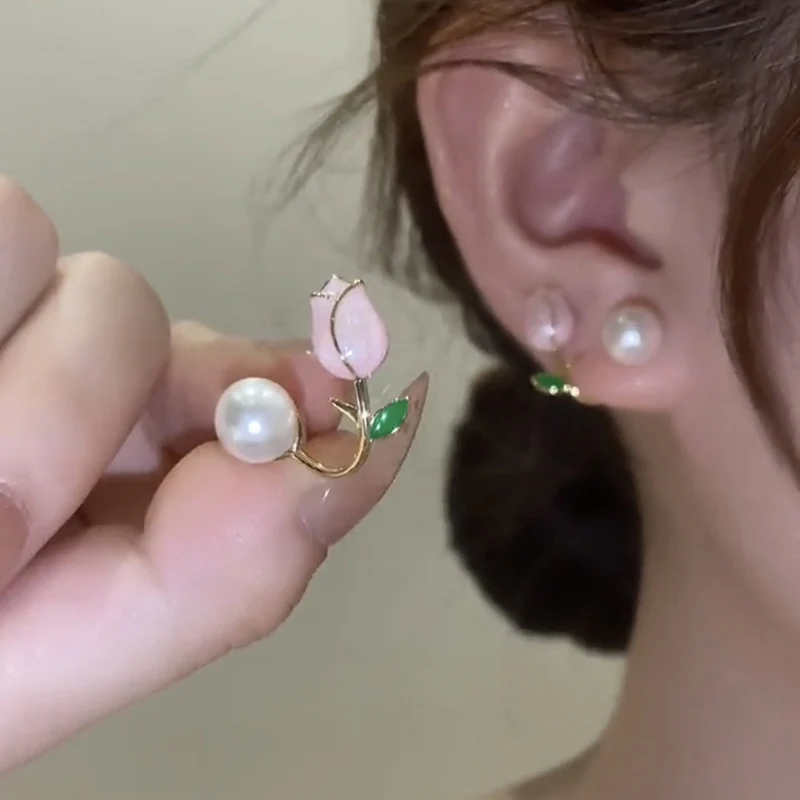 

Japan and South Korea pearl pink tulip flower temperament all-match small fresh sweet fashion earrings