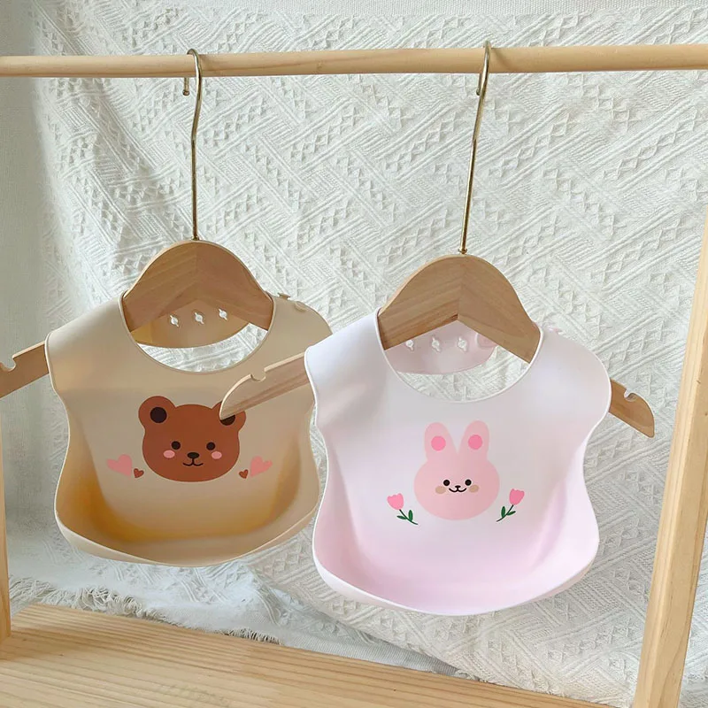 

Cute Baby Bibs Waterproof Silicone Bib Infant Feeding Stuff Cartoon Printed Newborn Adjustable Apron Burp Cloth