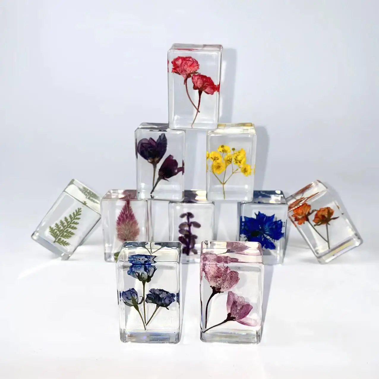

Transparent Amber Dried Flower Specimen Handmade Creative Knickknacks Resin Children's Cognition Home Decor Gift Collection