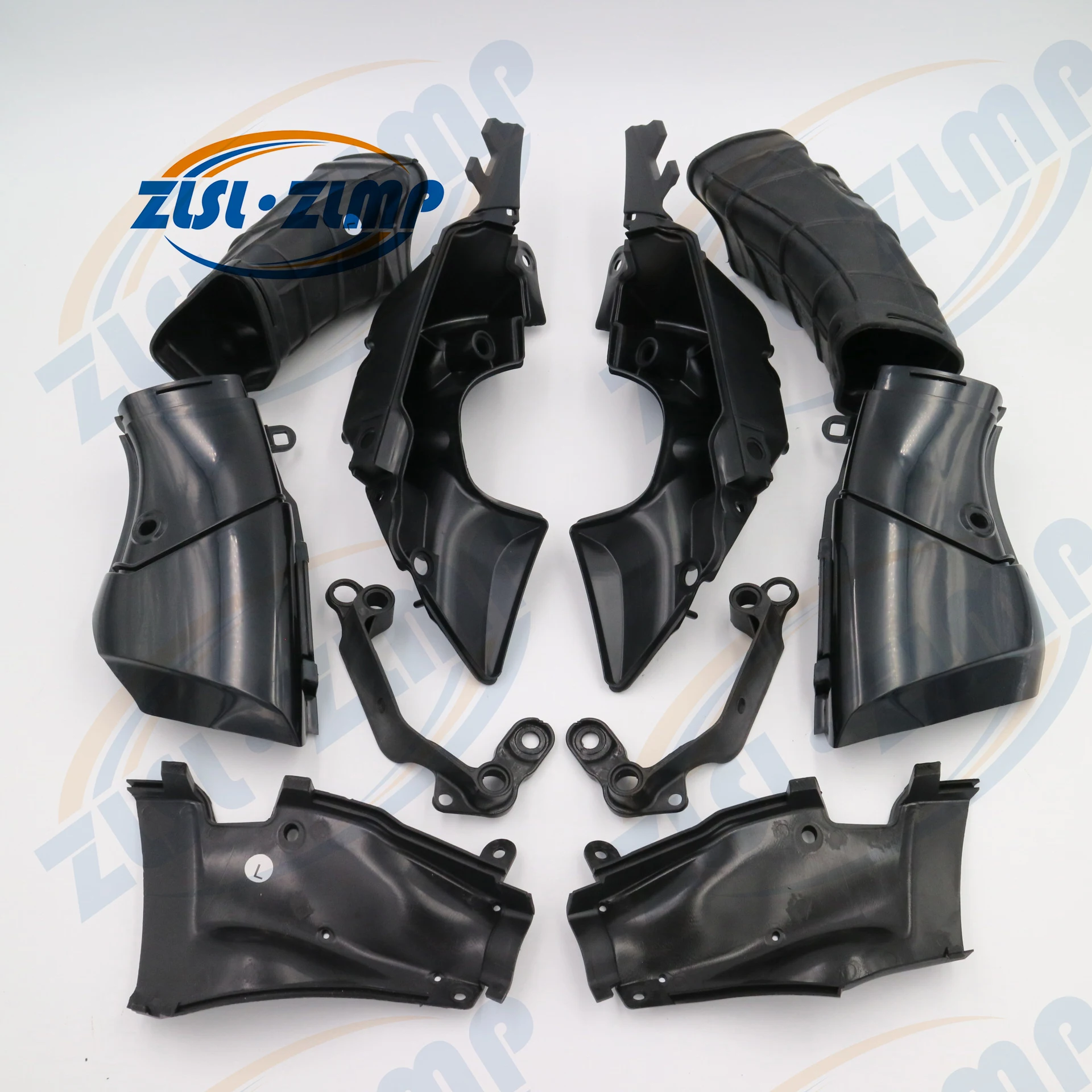 Фото Трубка воздухозаборная для мотоцикла Yamaha YZF R1 2009 2010 2011 2012 2013 2014 №1