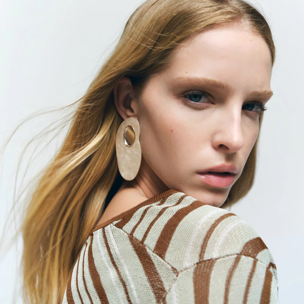 

Elegant Za Acrylic Irregular Mirror Flat Earrings for Women Ladies Geometry Resin Dangle Drop Earrings Charm Wedding Accessory