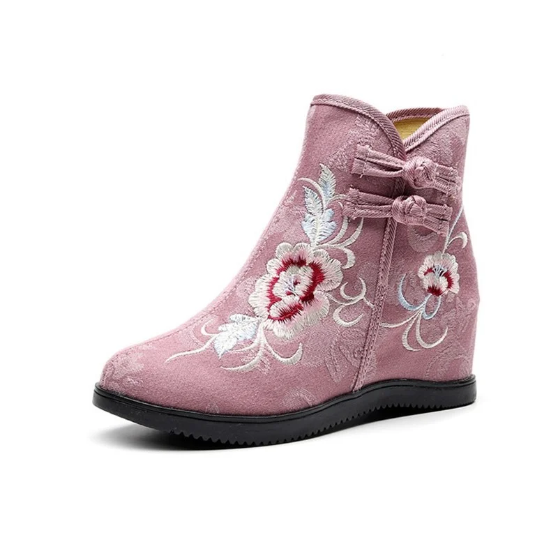 

Модные новые туфли с вышивкой Женские ботинки в старинном стиле ботинки Hanfu простые и универсальные повседневные ботинки женская обувь