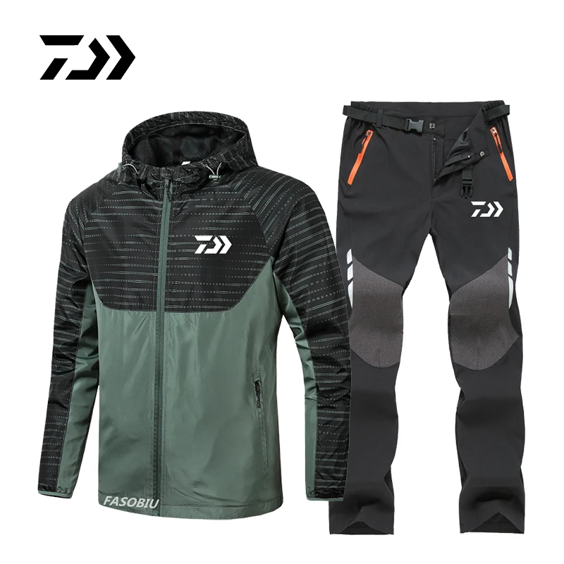 

Waterproof Fishing Suits Men's Autumn Winter Fishing Clothes Breathable Hooded Fishing Jackets Outdoor Windproof Clothing