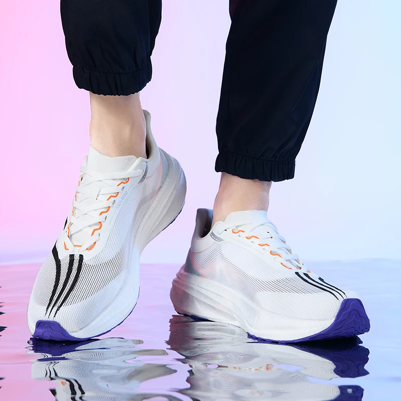 

The latest fashion autumn and winter men's 2023 breathable, comfortable, shock-absorbing low-upper sports shoes