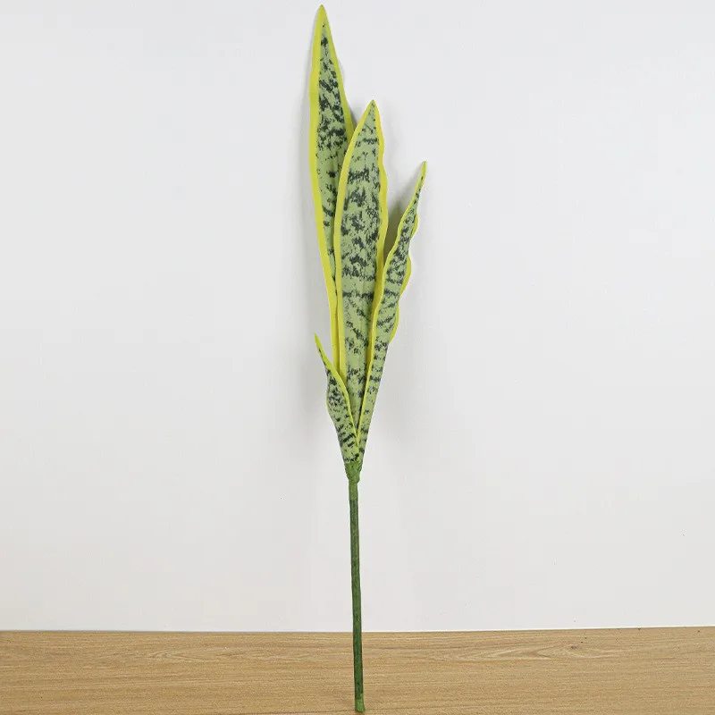 

Искусственная синяя ветка агавы