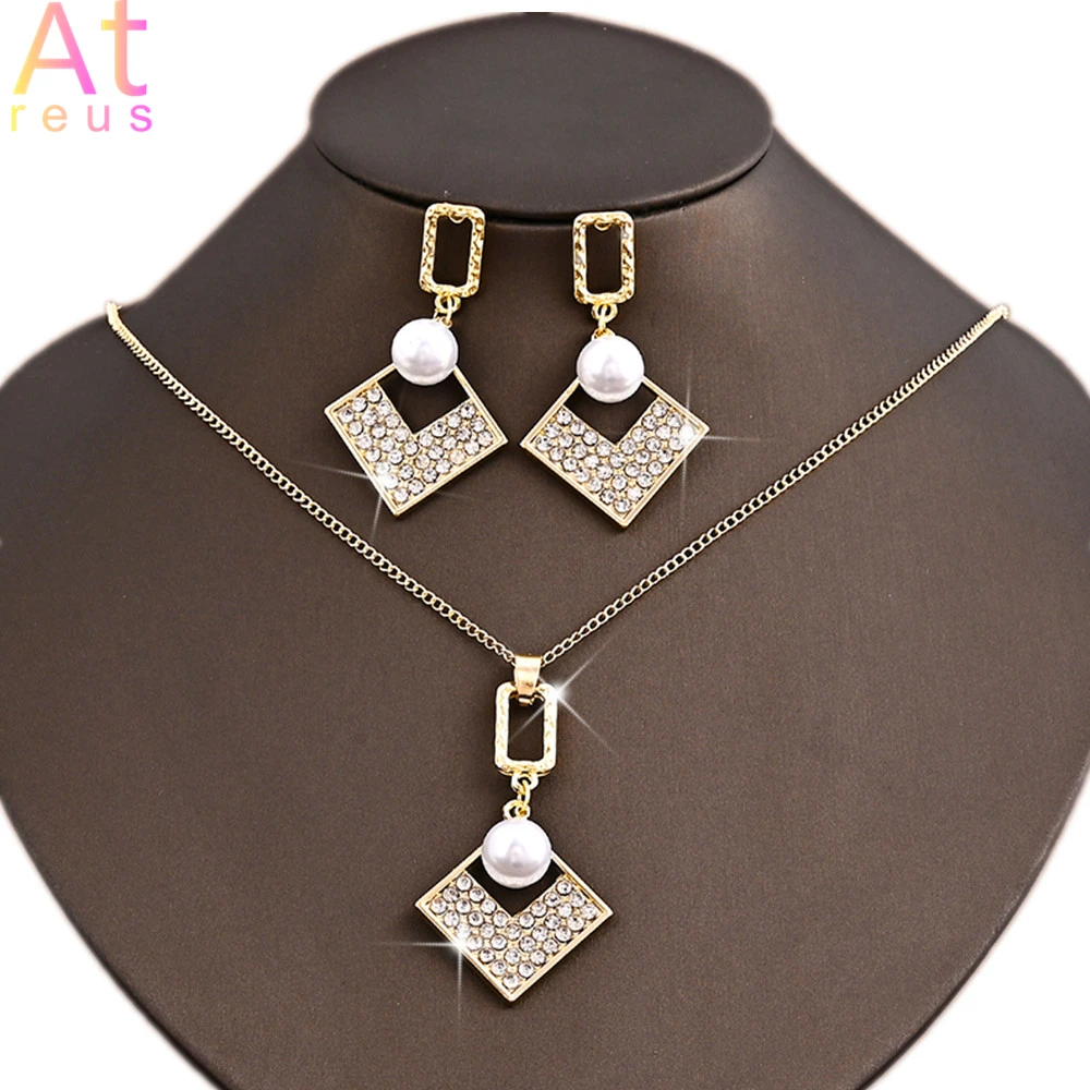 

Simulated Pearl Jewelry Set Rhinestone Square Pendant Necklace Earring for Bridal Wedding Jewelry Valentine's Day Gift for Women