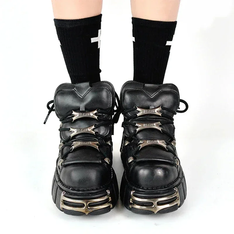 Брендовая женская обувь в стиле панк туфли на платформе со шнуровкой высота