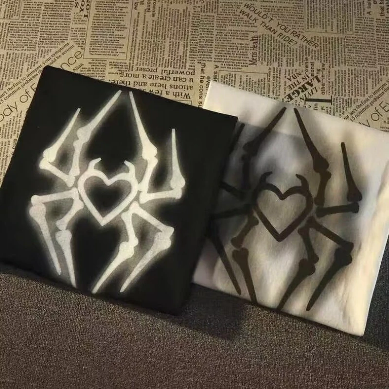 

Printed Spider Short-sleeved T-shirt for Women American Retro Fashion Loose Half Sleeves Harajuku Style High Street Couple Tops