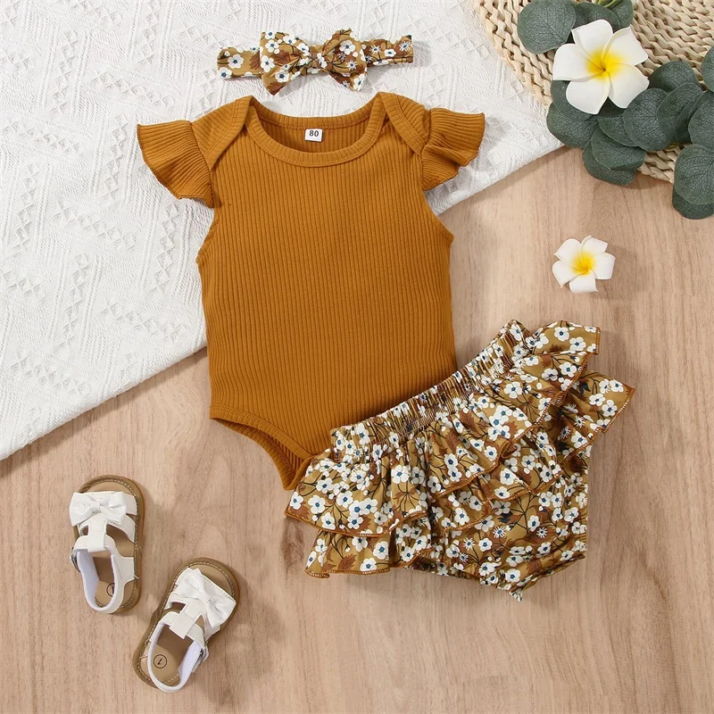 

Летние модные комплекты одежды для новорожденных девочек, комбинезон с рукавами-мушками в рубчик + Многослойные Шорты с цветочным принтом + ...