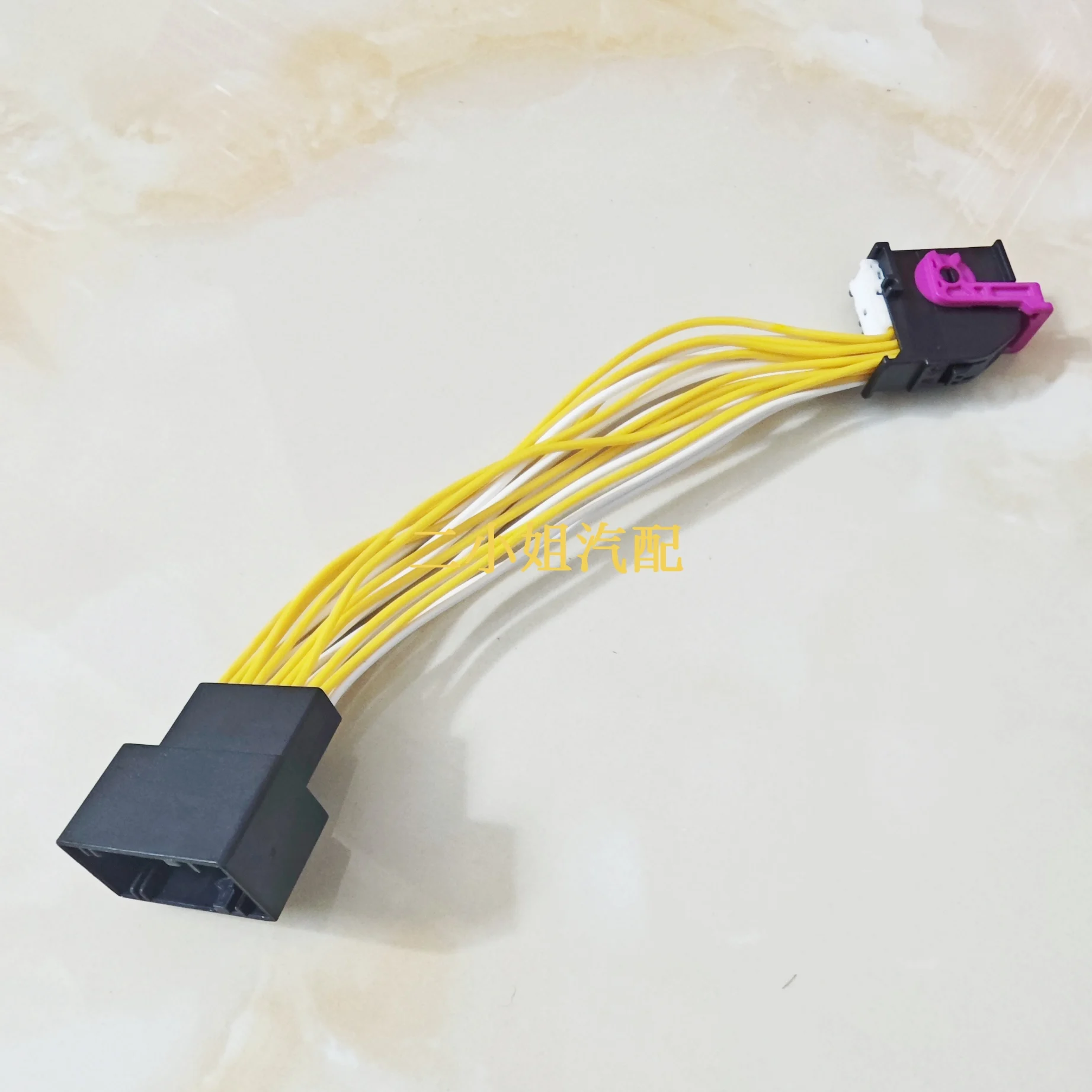 

VW 5Q0972718ADJ7180A-0.6-21/11 Подходит для инструмента v olkswagen golf lingdu 18P Plug 5Q0972718A