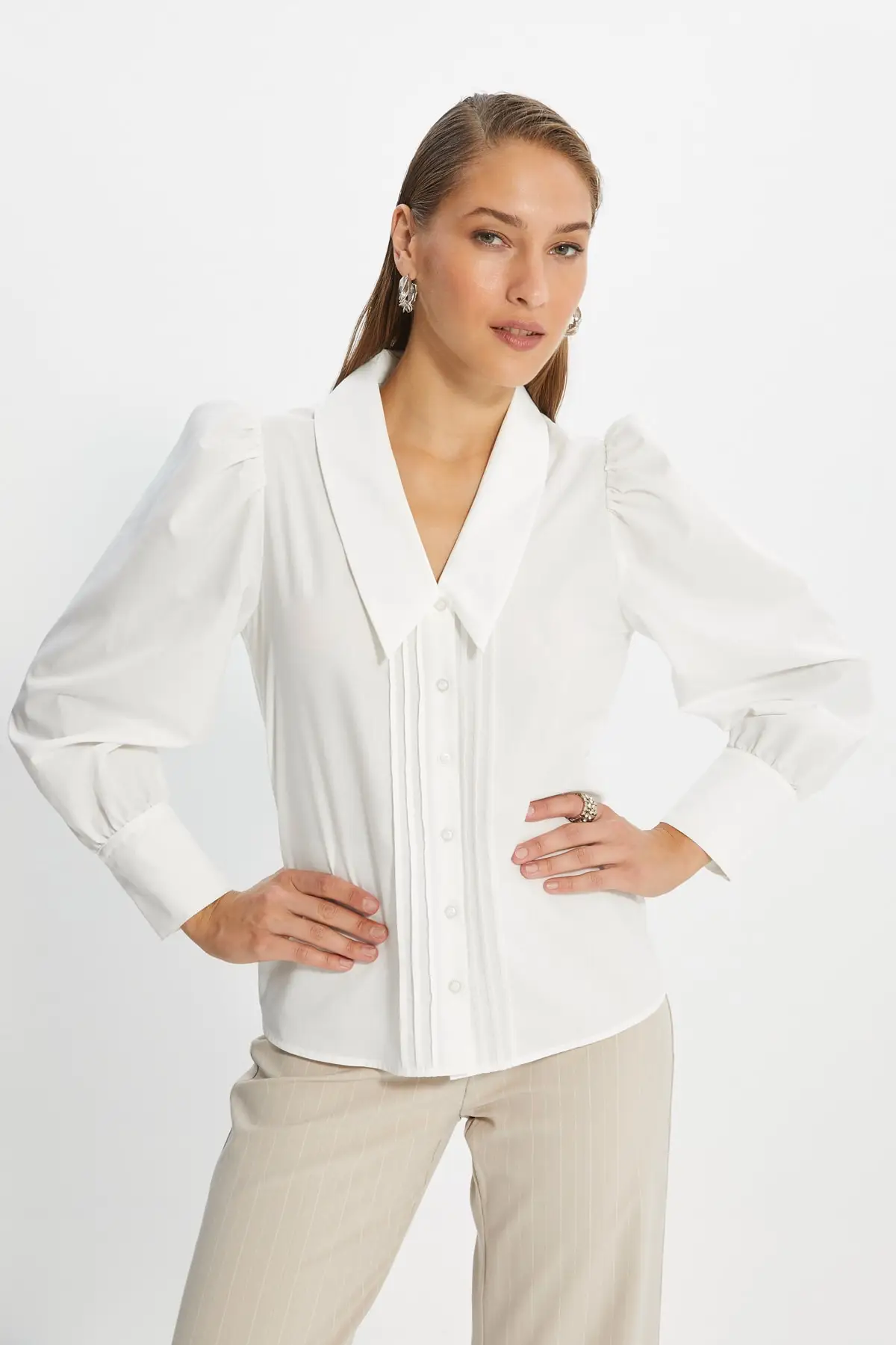 

Trendyol Balloon Sleeve Shirt TWOAW22GO0769