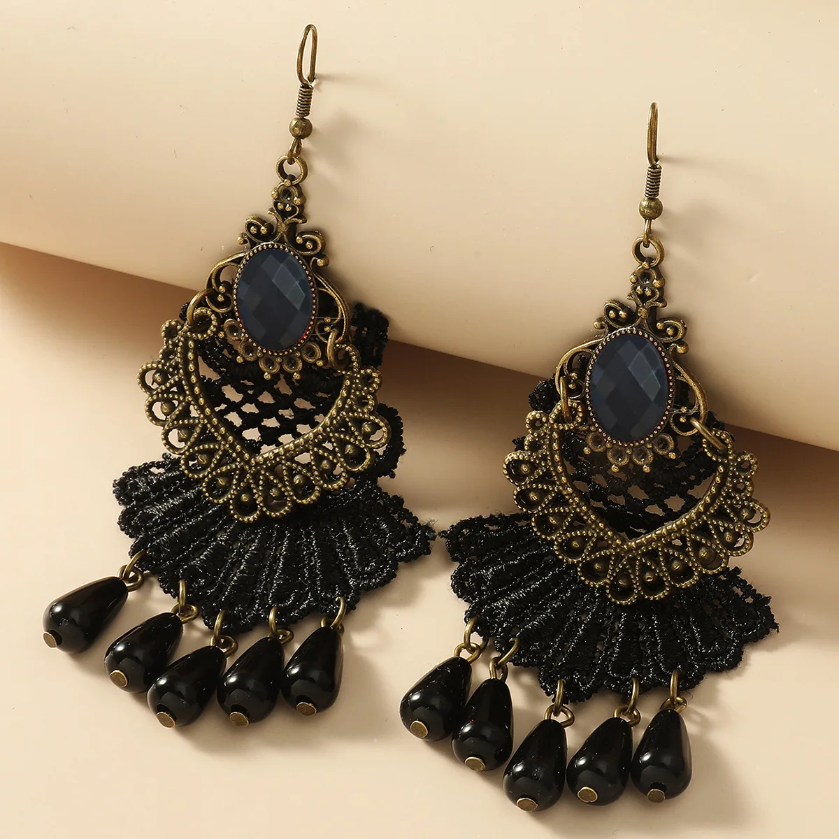 

Raylene New Europe and the United States earrings celebrity noble earrings antique black tassel lace earrings