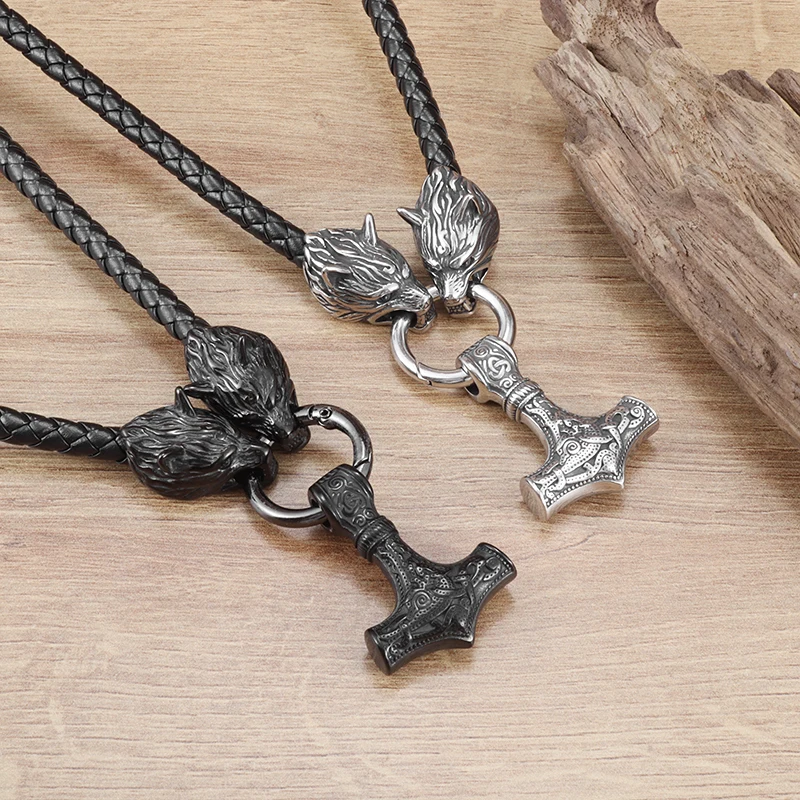 

Vintage Black Thor Hammer Necklace for Men Viking Wolf Head Jewelry Friend Gift