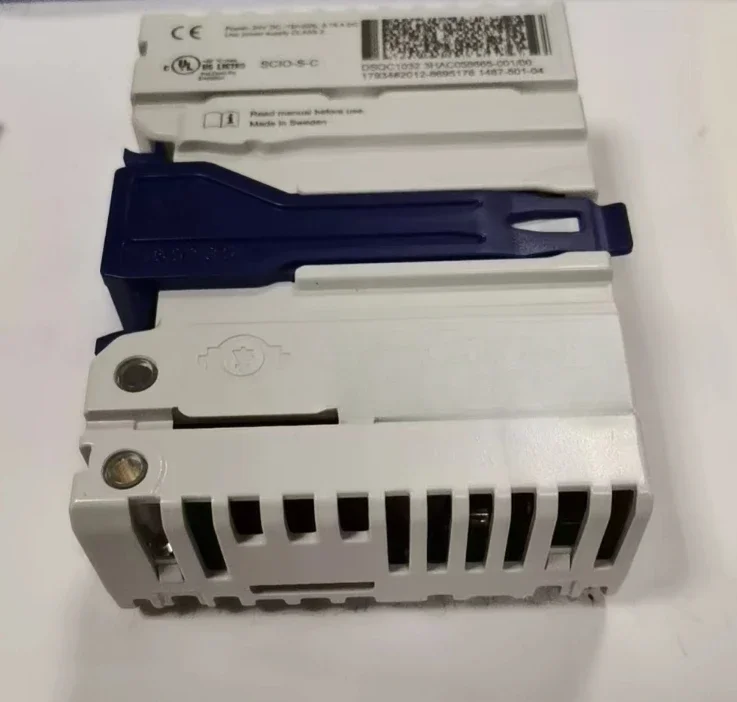 Для модуля хранения ввода-вывода DSQC1032 SCIO-S-C 3HAC 058665 -001/00 17934 1487-501-04 1 шт.