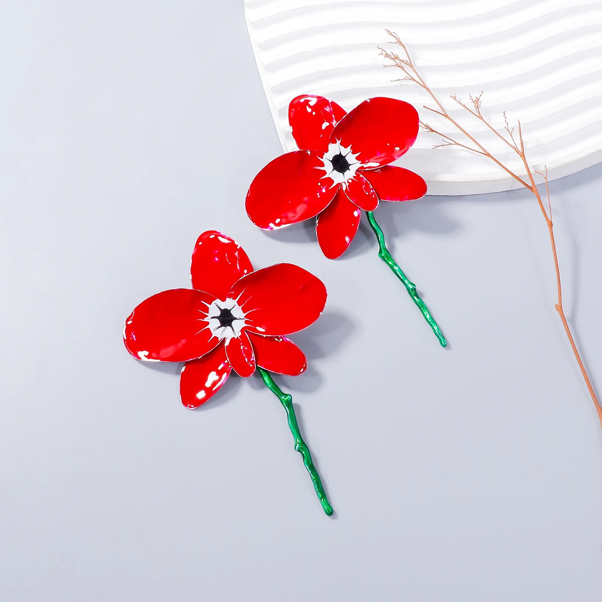 Новинка 2024 крупные женские серьги ZAA в виде красных цветов украшения для