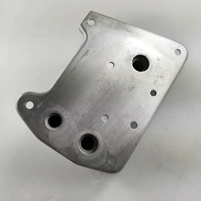 Охладитель Оли двигателя для Jeep Cherokee KJ 2006-2007 2.8Crd 68020552AA 6802-0552-AA