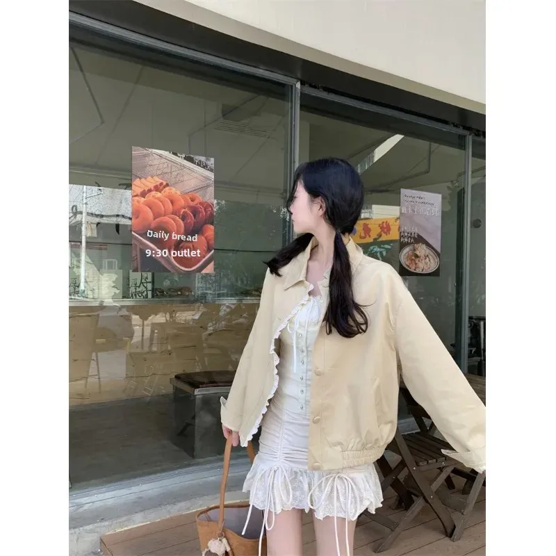 Элегантная утягивающая женская куртка свободного кроя осенняя ранняя сезонная