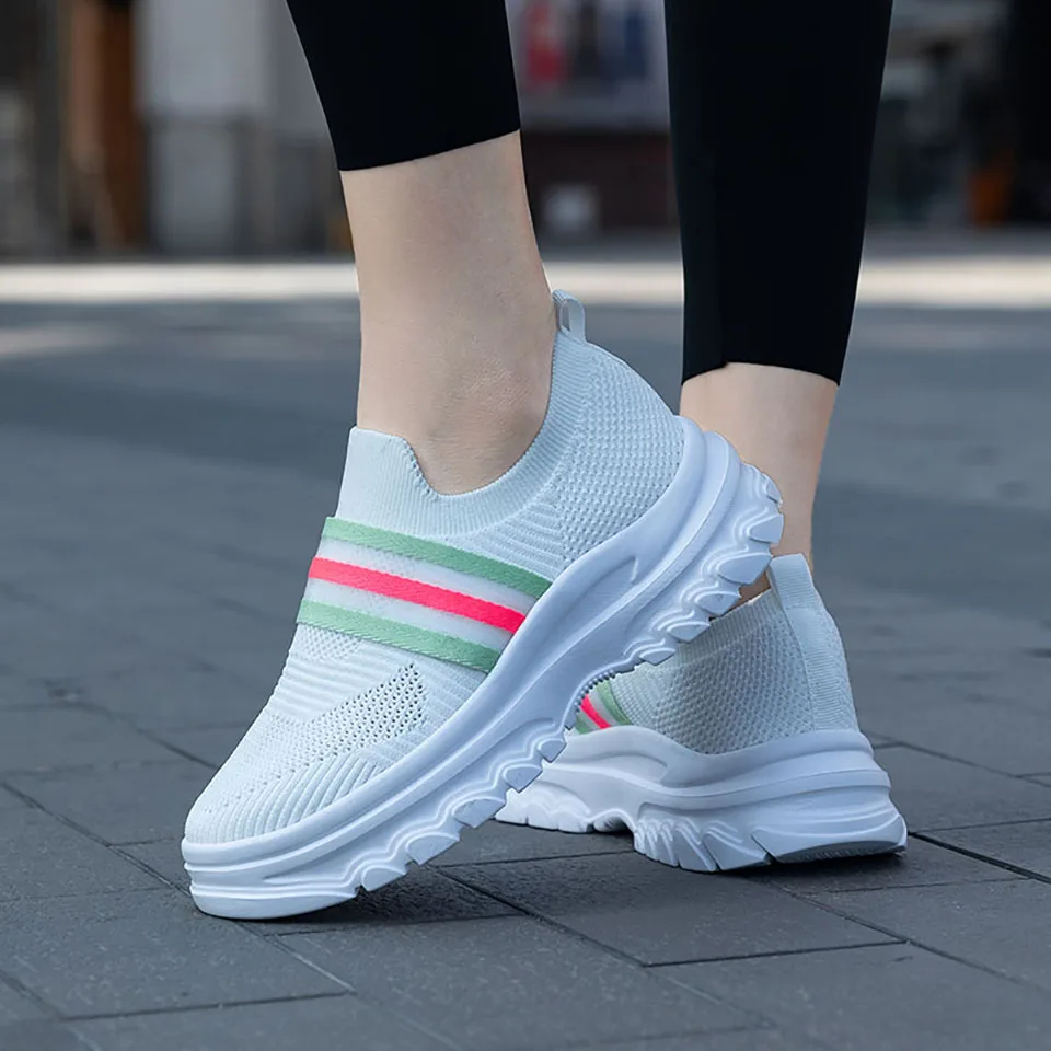 Loekeah Women Casual Shoes Breathable Mesh Flat Walking Shoes Fashion Slip-On Woman Sneakers Anti-Slip Outdoor Sports Footwear