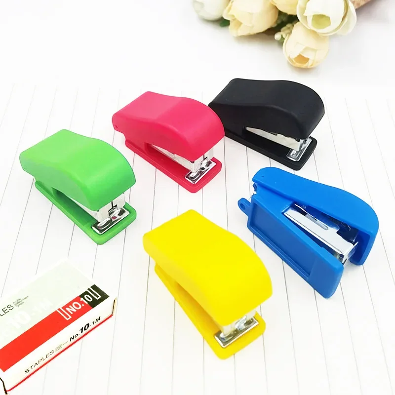 

Мини-степлер пластиковый