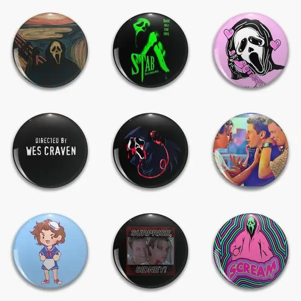 

Ghostface S-Screamin-nsg Shirt Stab Horror Movie Scream Poster Soft Button Pin Fashion Brooch Cute Cartoon Jewelry Gift Hat