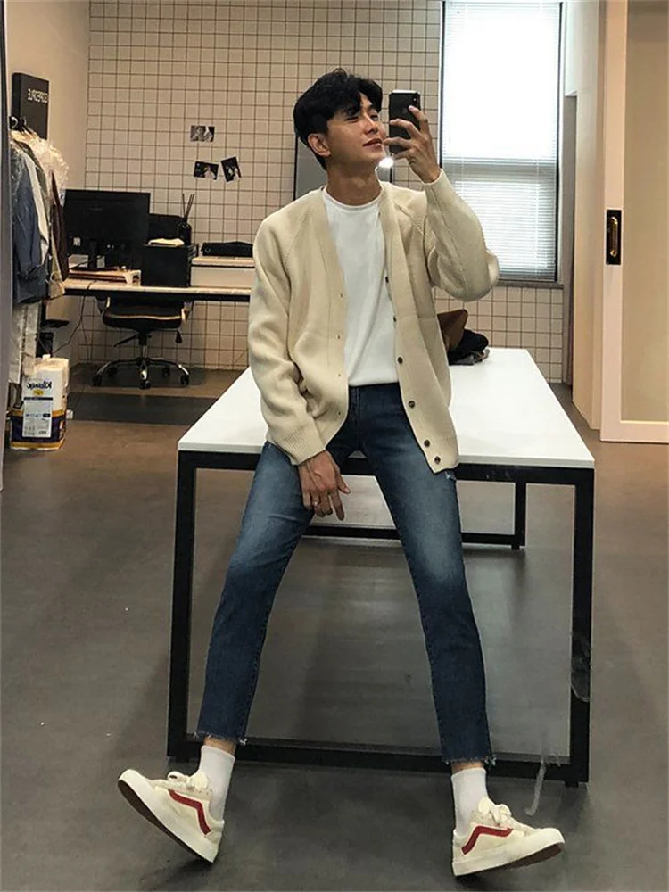 

Solid Color Cardigan Trend Personality Single-breasted Sweater Korean Version Jacket Trend Loose Sweater V-neck Korean Clothes